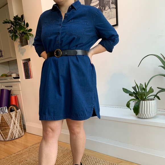 Old Navy Dresses & Skirts - Denim shirt dress with long sleeves